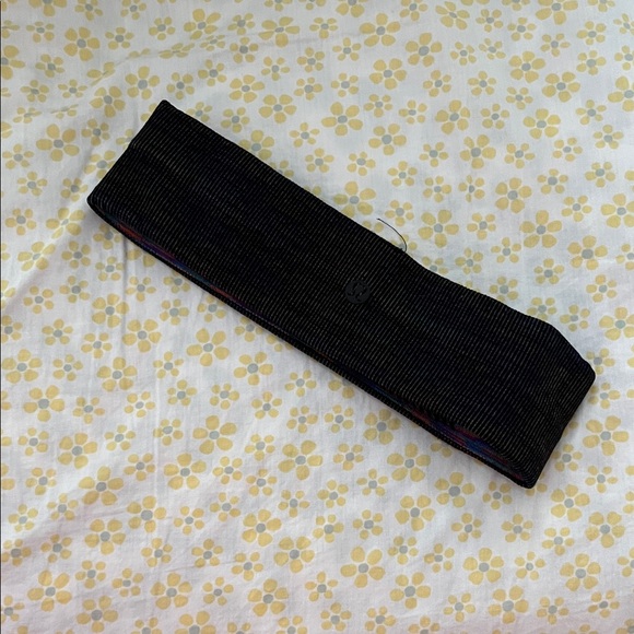 Lululemon Multicolor Elastic Headband with Logo - Picture 2 of 4